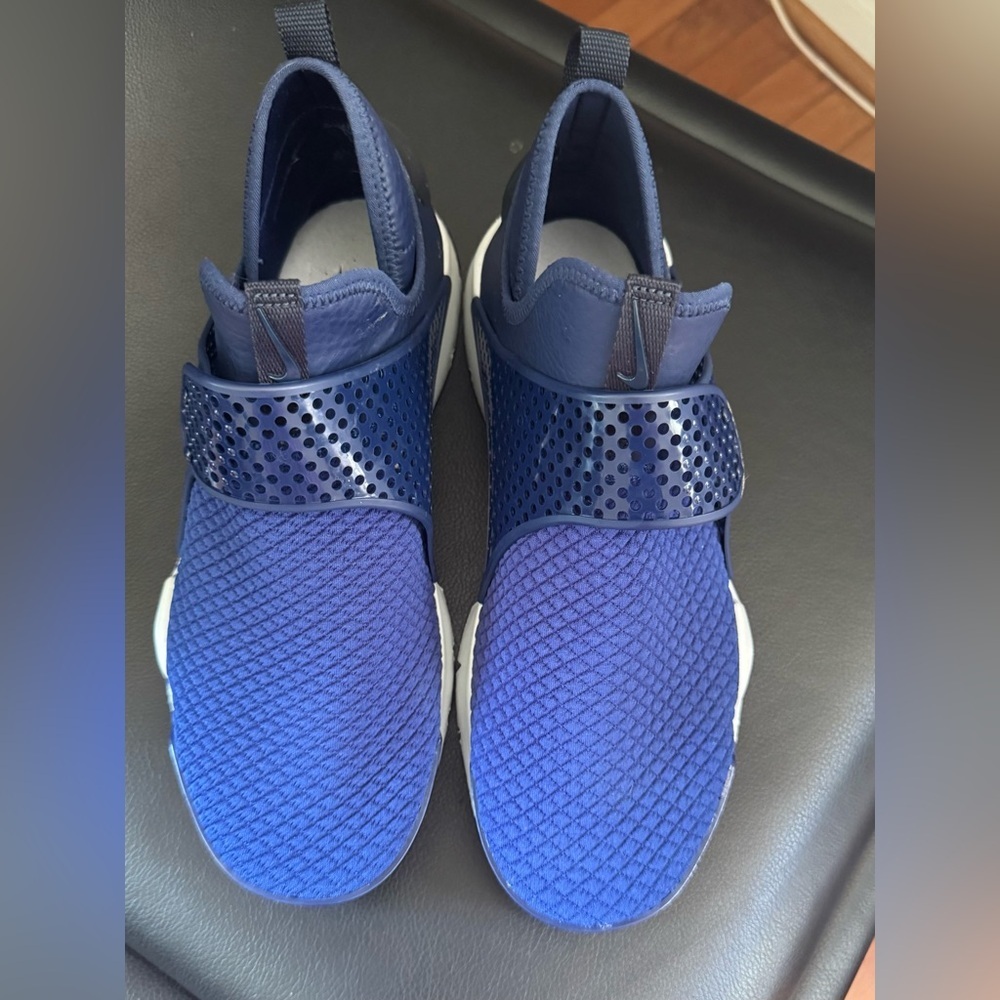 Nike Men's Blue Slip-On Sneakers, LIKE NEW